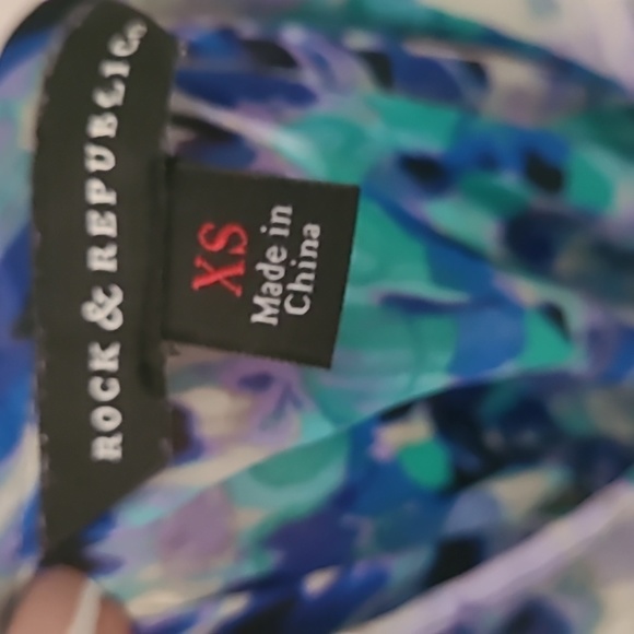 Blue Flowy Uneven Tank - Picture 6 of 6